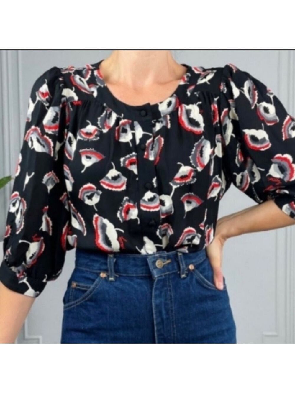 Milly New York Pure Silk Poppy Print Button Front Black Red Blouse size 2